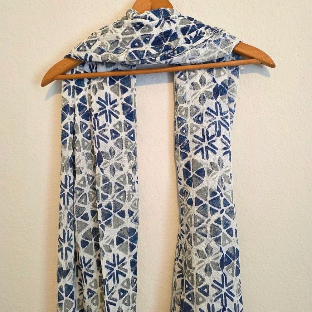 NWT VIVANTE by VSA Geometric Scarf / Wrap Coastal Beachy Resortwear Blue Green